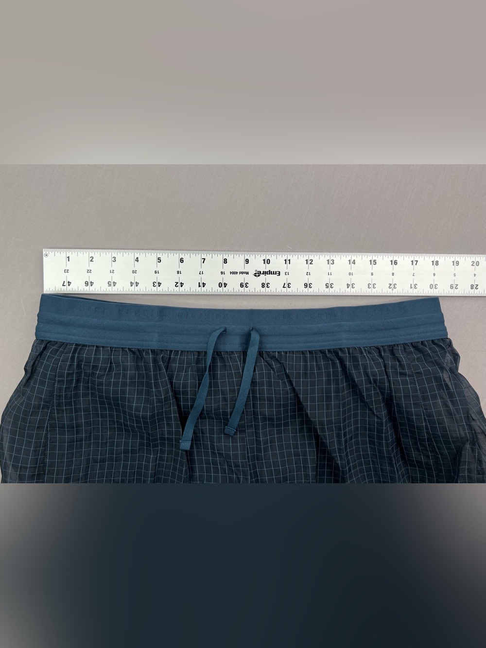 NIKE WOMENS RUNNING DIVISION DRI-FIT MID RISE 3" 2-IN-1 RUNNING SHORTS - Picture 12 of 12